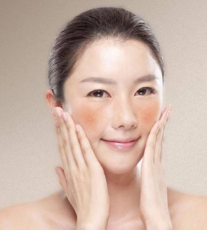 警惕青春痘3大危害 擔心毀容性疤痕臉