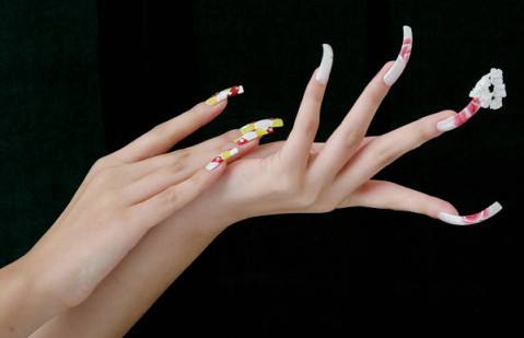 灰指甲患病之后對患者產生的危害都有哪些