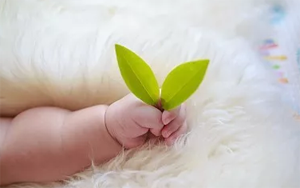 后背長期長痘痘,小心得了毛囊炎!