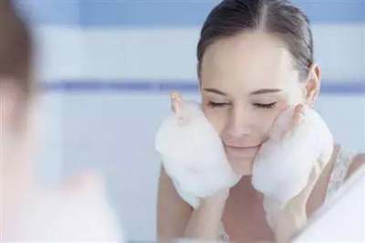 秋季白癜風怎么治?