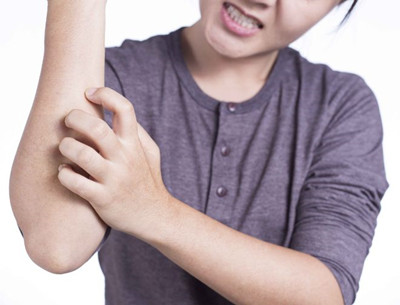 冬天皮膚瘙癢的原因及處理方法